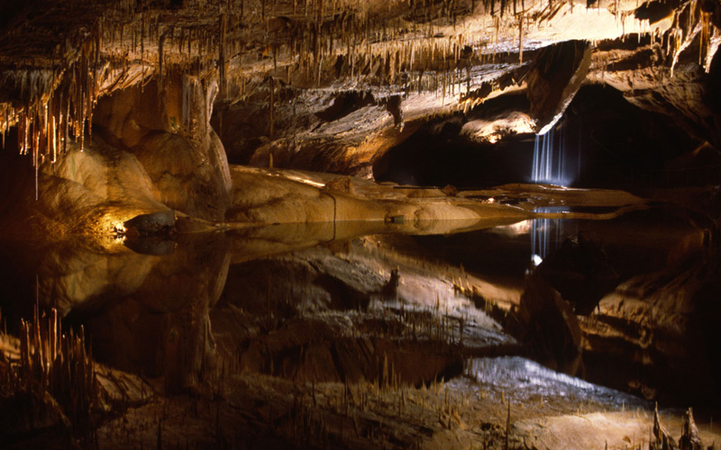 Grottes de Lacave